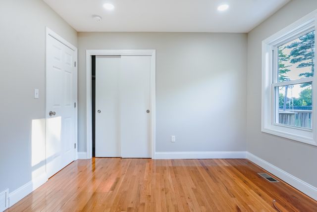 39 Ruby Ct, Dartmouth, MA 02747