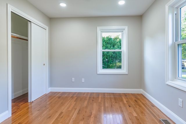 39 Ruby Ct, Dartmouth, MA 02747
