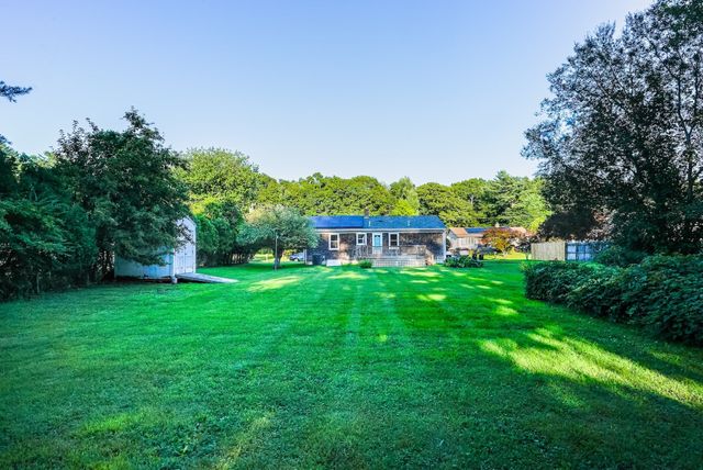 39 Ruby Ct, Dartmouth, MA 02747