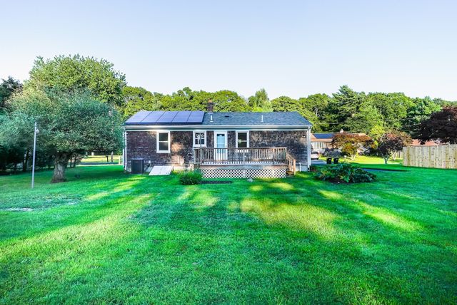 39 Ruby Ct, Dartmouth, MA 02747