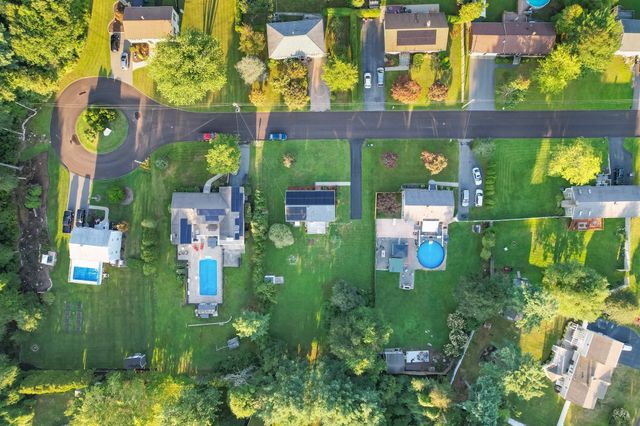 39 Ruby Ct, Dartmouth, MA 02747