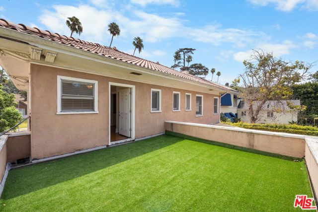 1231 S St Andrews Place, Los Angeles, CA 90019