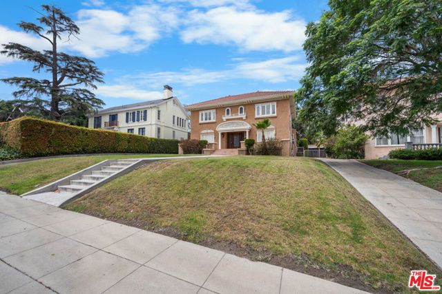 1231 S St Andrews Place, Los Angeles, CA 90019