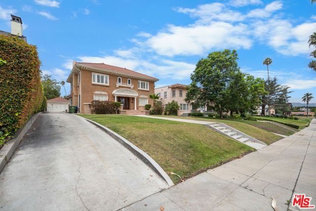 1231 S St Andrews Place, Los Angeles, CA 90019