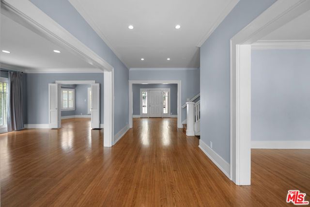 1231 S St Andrews Place, Los Angeles, CA 90019