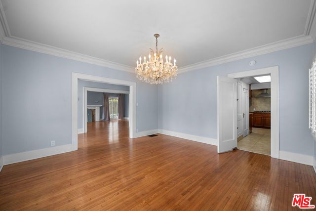 1231 S St Andrews Place, Los Angeles, CA 90019