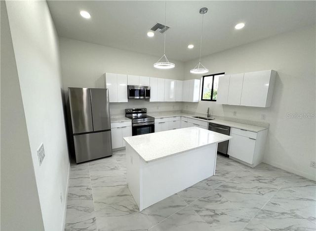 1247 KISMET PARKWAY W, Cape Coral, FL 33993