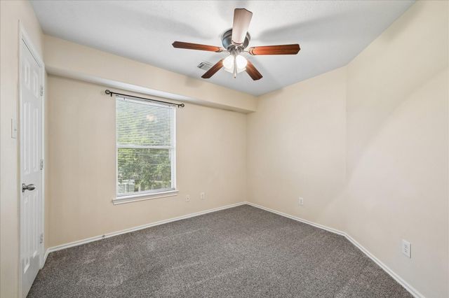 341 Capella Oaks Lane, Dickinson, TX 77539