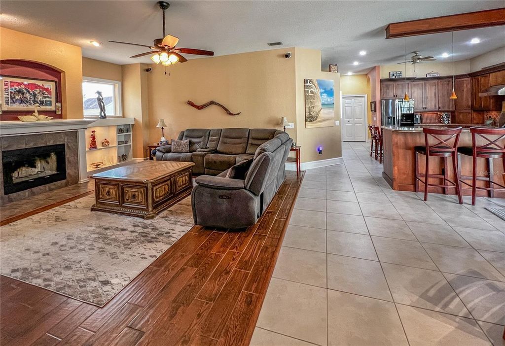 Image 21 of property listing at 8422 SHENANDOAH RUN, Wesley Chapel, FL 33544