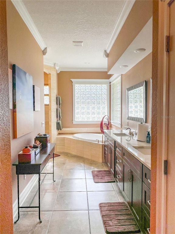 Image 28 of property listing at 8422 SHENANDOAH RUN, Wesley Chapel, FL 33544