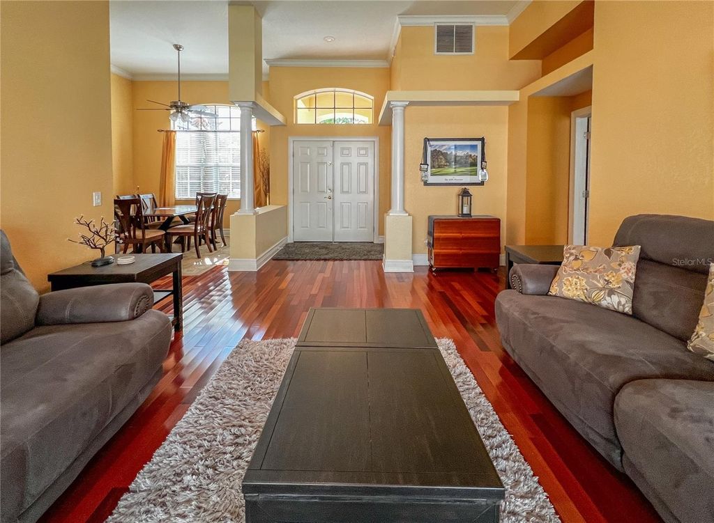 Image 4 of property listing at 8422 SHENANDOAH RUN, Wesley Chapel, FL 33544