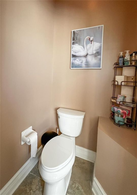 Image 34 of property listing at 8422 SHENANDOAH RUN, Wesley Chapel, FL 33544