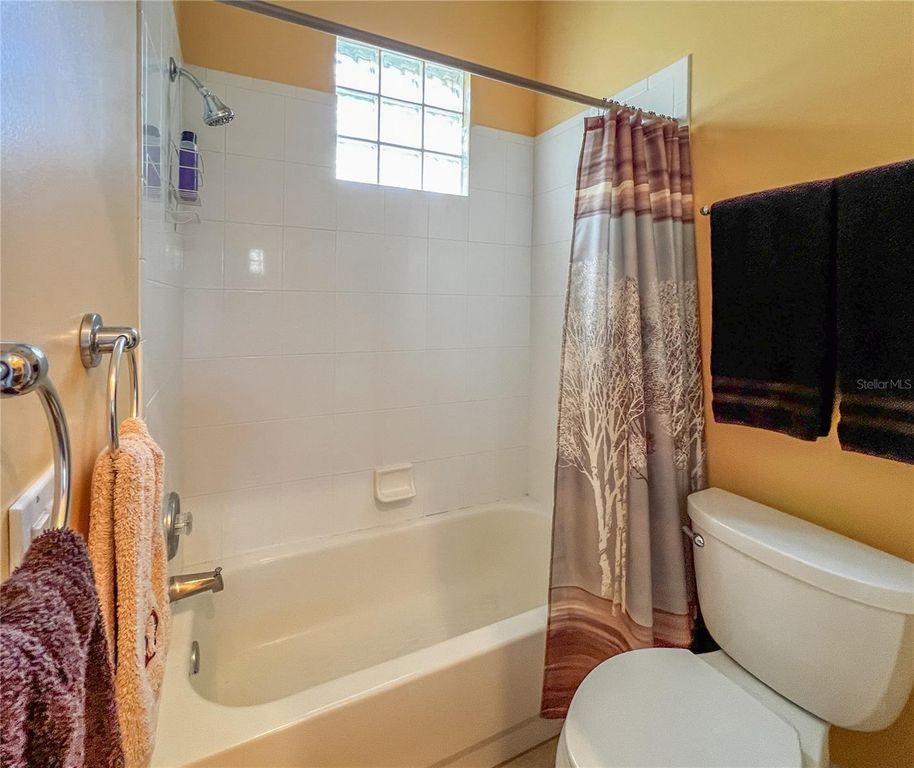 Image 44 of property listing at 8422 SHENANDOAH RUN, Wesley Chapel, FL 33544