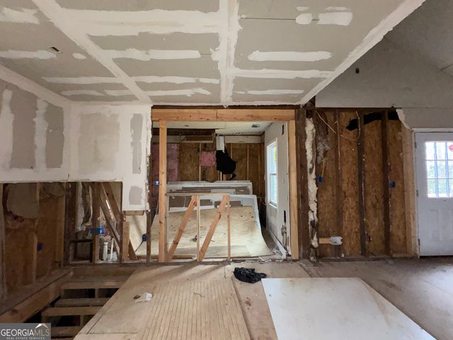 2005 Arlington Circle NW, Atlanta, GA 30318