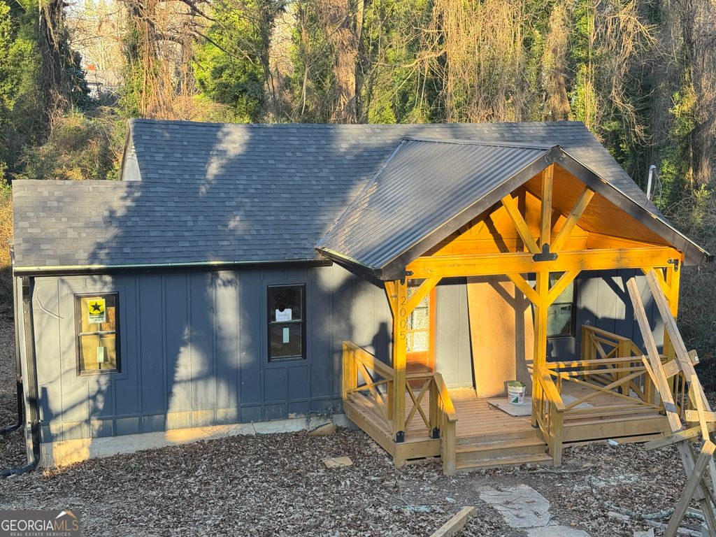 2005 Arlington Circle NW, Atlanta, GA 30318