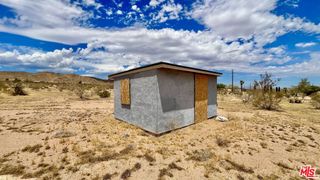 1879 Cherokee Trail, Landers, CA 92285