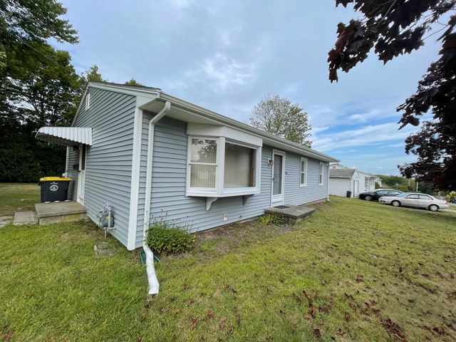 114 Folsom Ave, Somerset, MA 02726