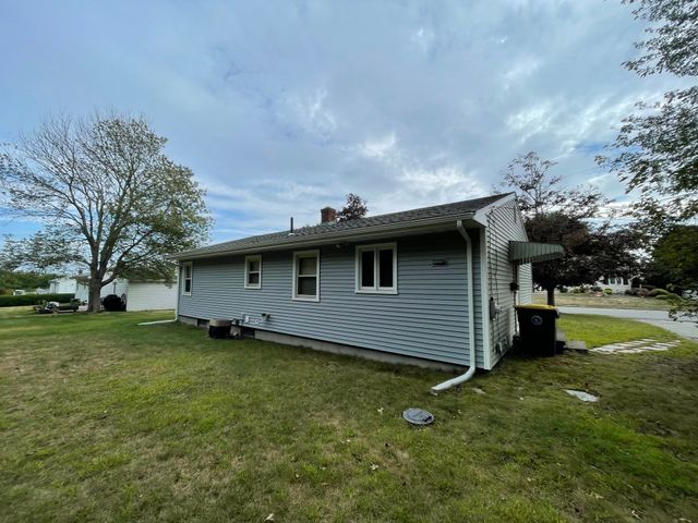 114 Folsom Ave, Somerset, MA 02726