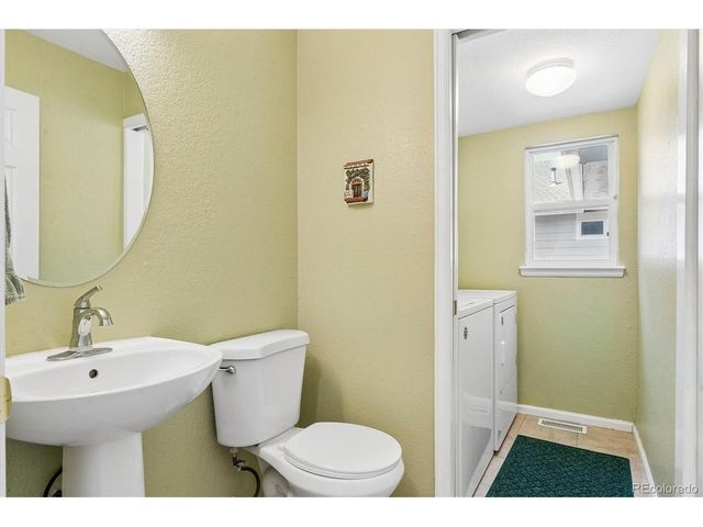 10729 W Parkhill Ave, Littleton, CO 80127