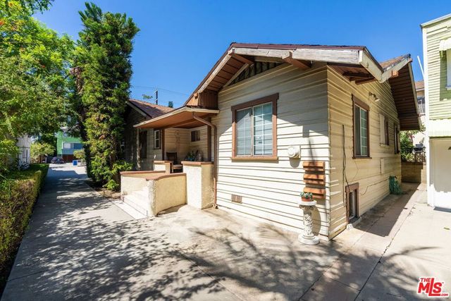 2428 N Beachwood Drive, Los Angeles, CA 90068
