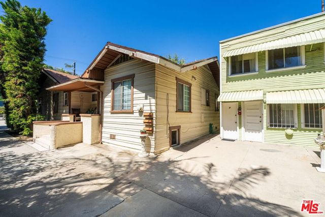 2428 N Beachwood Drive, Los Angeles, CA 90068