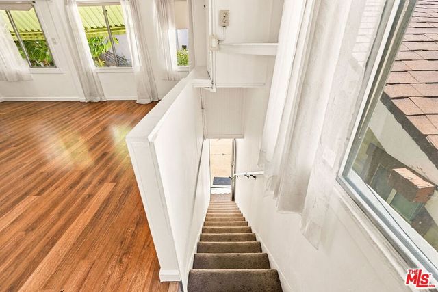 2428 N Beachwood Drive, Los Angeles, CA 90068