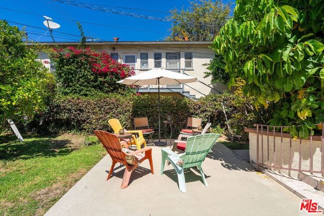 2428 N Beachwood Drive, Los Angeles, CA 90068