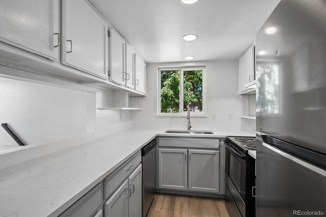 10001 E Evans Avenue 56D, Denver, CO 80247