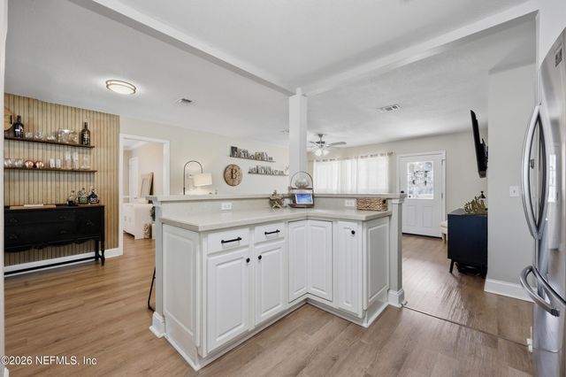 1611 6TH Avenue N, Jacksonville Beach, FL 32250