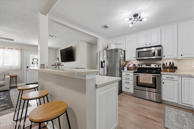 1611 6TH Avenue N, Jacksonville Beach, FL 32250