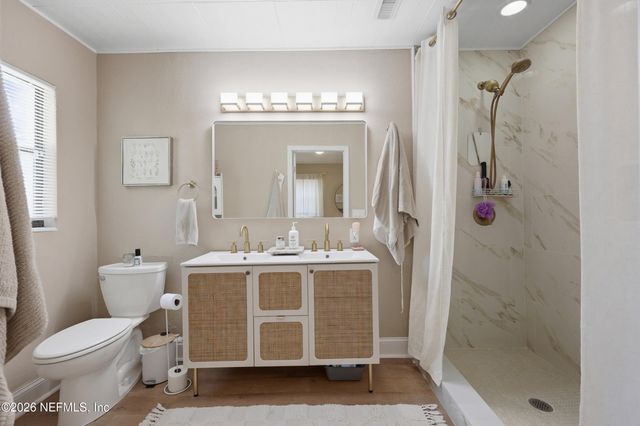 1611 6TH Avenue N, Jacksonville Beach, FL 32250