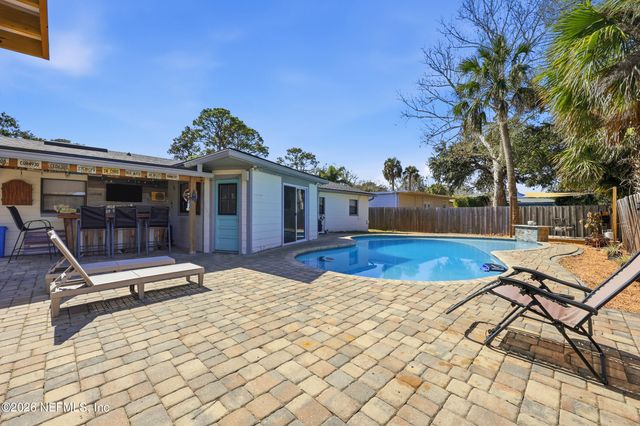 1611 6TH Avenue N, Jacksonville Beach, FL 32250