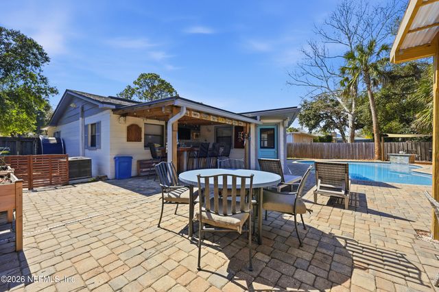 1611 6TH Avenue N, Jacksonville Beach, FL 32250