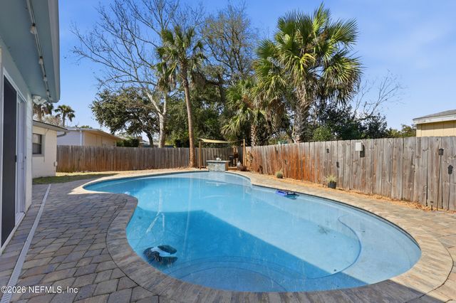 1611 6TH Avenue N, Jacksonville Beach, FL 32250