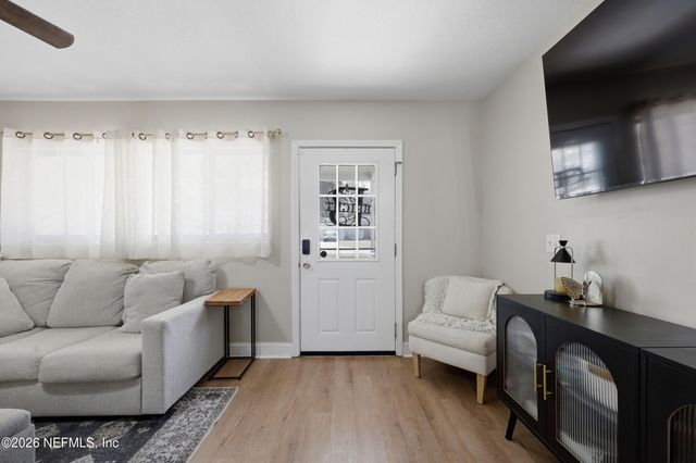 1611 6TH Avenue N, Jacksonville Beach, FL 32250