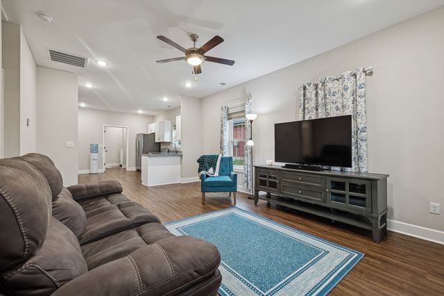 130 Eno Rd, Dickson, TN 37055