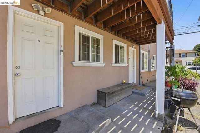 5936 Martin Luther King Jr Way, Oakland, CA 94609