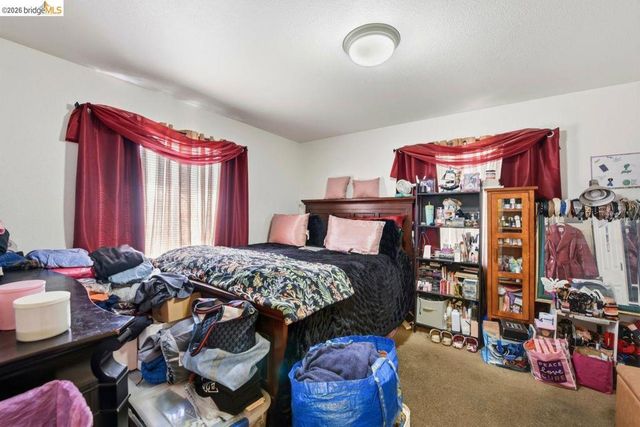 5936 Martin Luther King Jr Way, Oakland, CA 94609