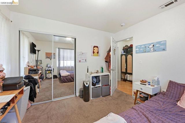 5936 Martin Luther King Jr Way, Oakland, CA 94609