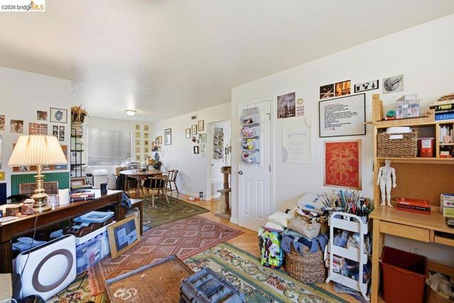 5936 Martin Luther King Jr Way, Oakland, CA 94609