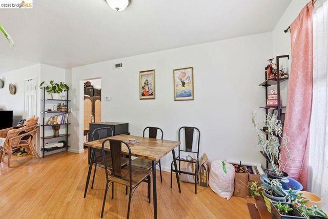 5936 Martin Luther King Jr Way, Oakland, CA 94609