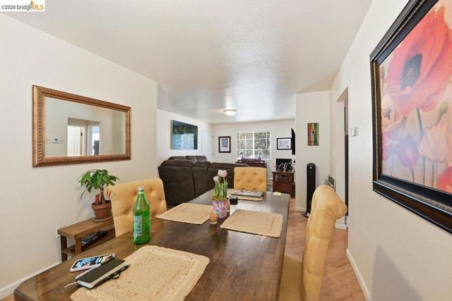 5936 Martin Luther King Jr Way, Oakland, CA 94609