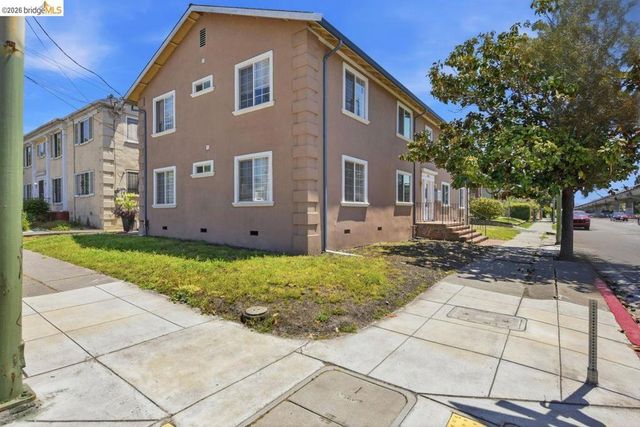 5936 Martin Luther King Jr Way, Oakland, CA 94609