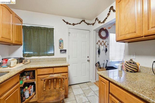 5936 Martin Luther King Jr Way, Oakland, CA 94609