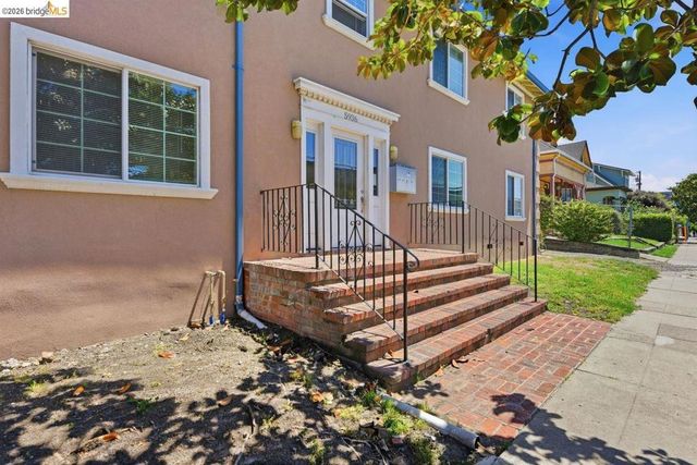 5936 Martin Luther King Jr Way, Oakland, CA 94609