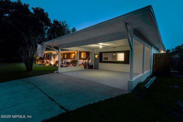 1901 TANGLEWOOD Road, Jacksonville Beach, FL 32250