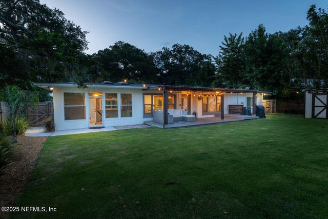 1901 TANGLEWOOD Road, Jacksonville Beach, FL 32250