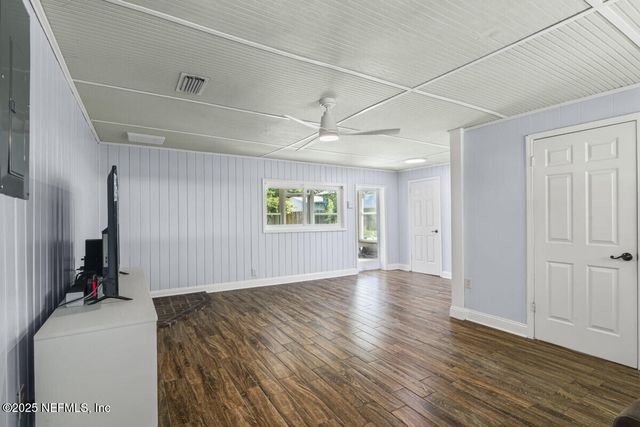 1901 TANGLEWOOD Road, Jacksonville Beach, FL 32250