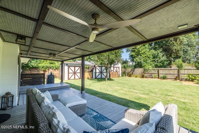 1901 TANGLEWOOD Road, Jacksonville Beach, FL 32250