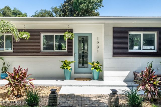 1901 TANGLEWOOD Road, Jacksonville Beach, FL 32250